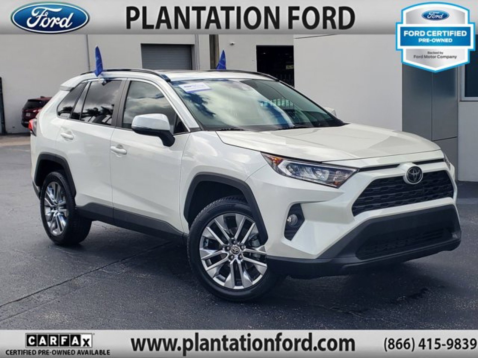 Used 2021 Toyota RAV4 XLE Premium image 1