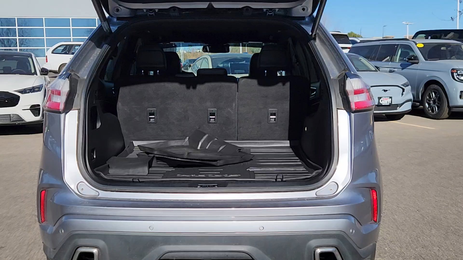 Certified 2022 Ford Edge ST w/ Equipment Group 401A image 24