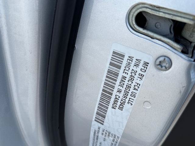 Used 2024 Chrysler Pacifica Touring-L FWD image 17