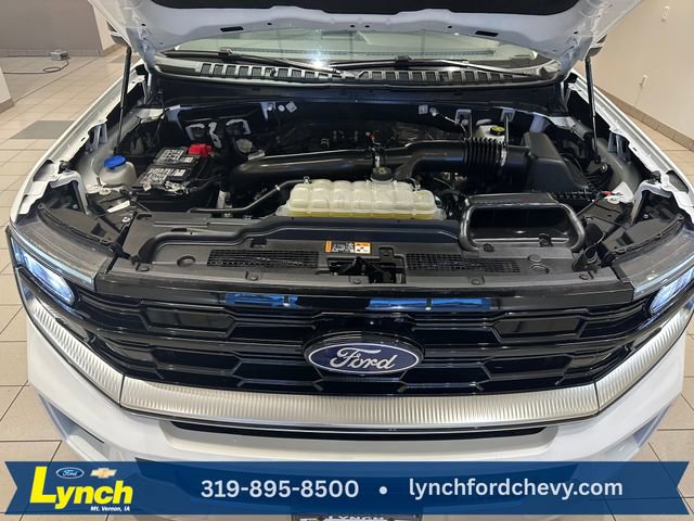 Certified 2025 Ford Expedition Platinum w/ Driver's Package AWD/4WD image 34