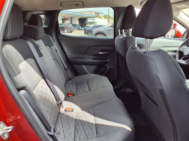 Used 2025 Nissan Kicks SV w/ Charging Package FWD image 21
