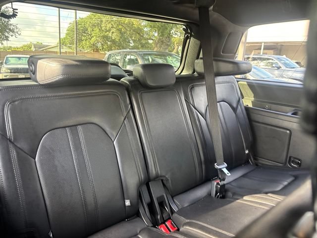 Certified 2020 Ford Expedition Limited w/ Texas Edition Package RWD image 11