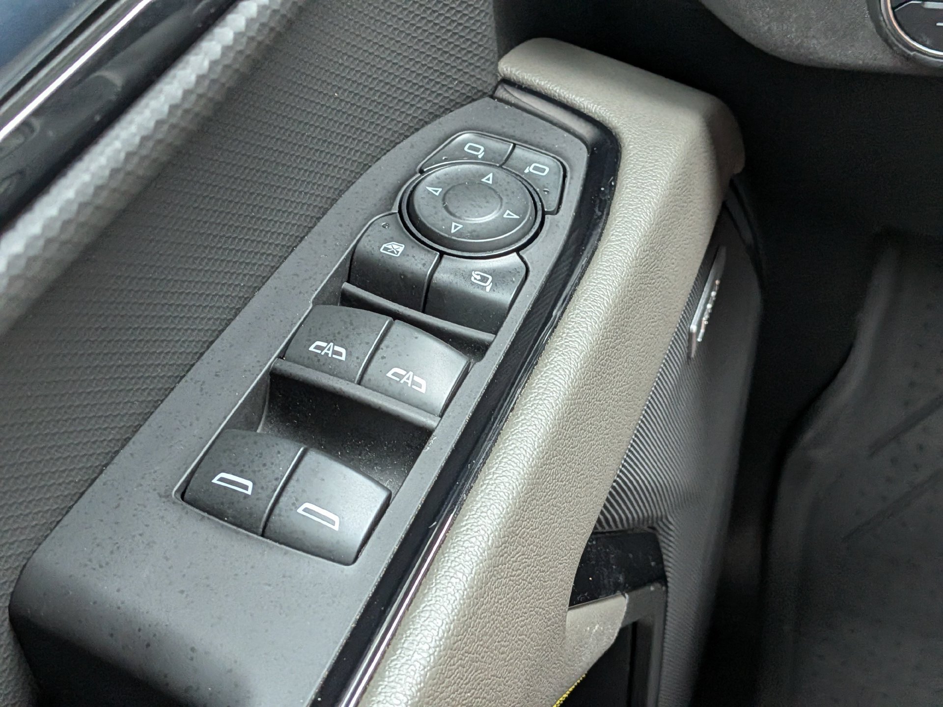 Used 2023 Chevrolet Silverado 1500 ZR2 w/ Technology Package AWD/4WD image 30