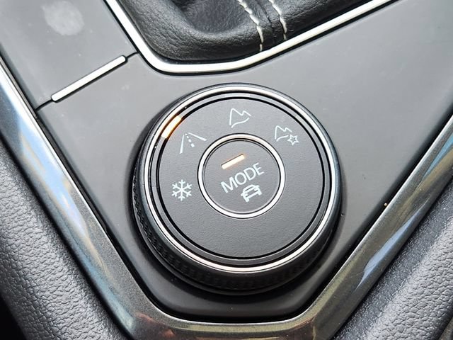 Used 2022 Volkswagen Tiguan SE AWD/4WD image 20
