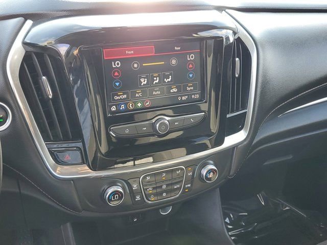 Used 2020 Chevrolet Traverse LT image 24