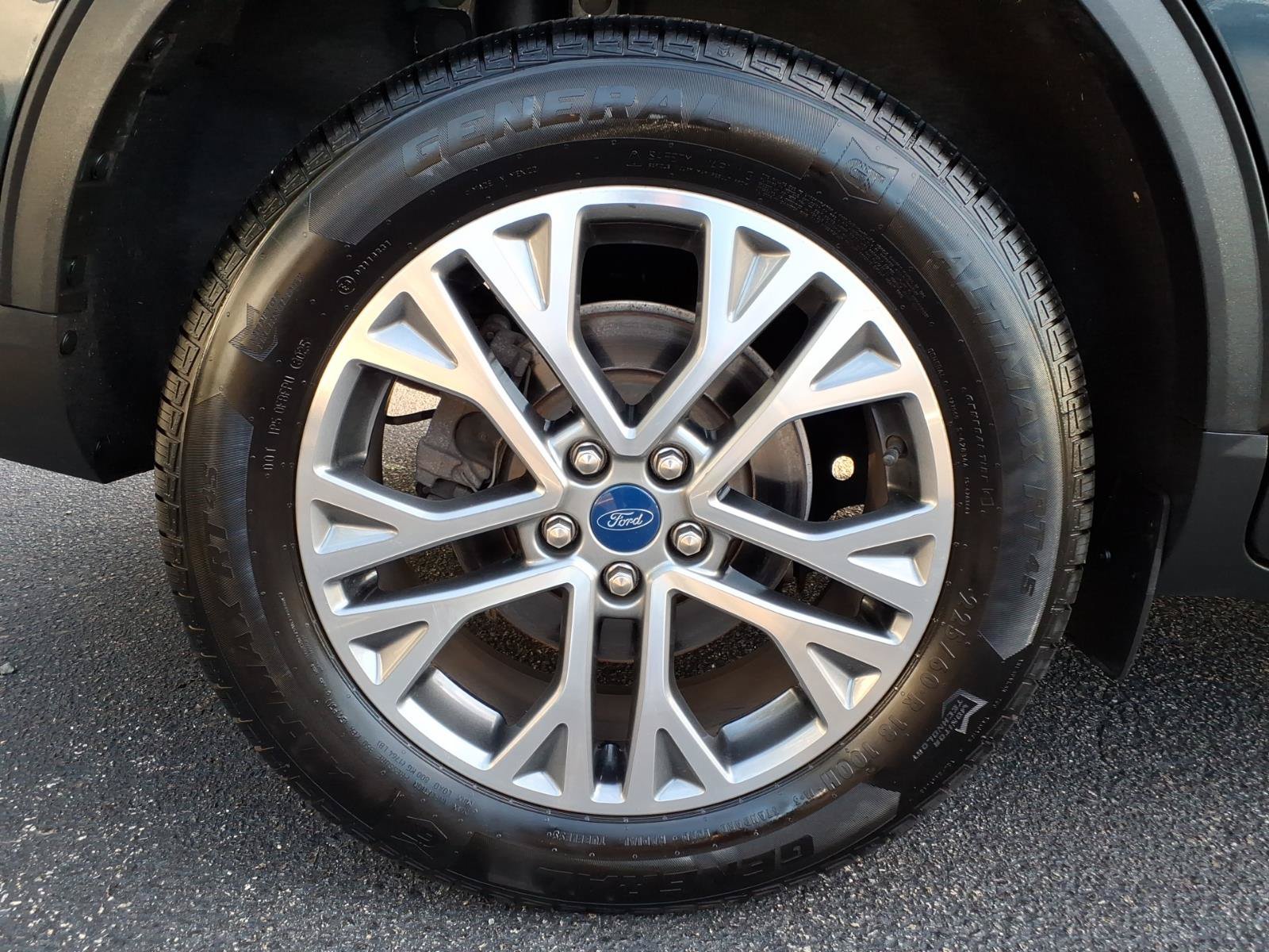 Certified 2022 Ford Escape SEL AWD/4WD image 10