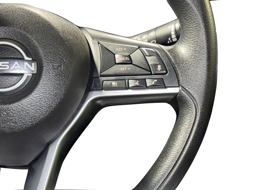 Used 2022 Nissan Kicks SV image 33