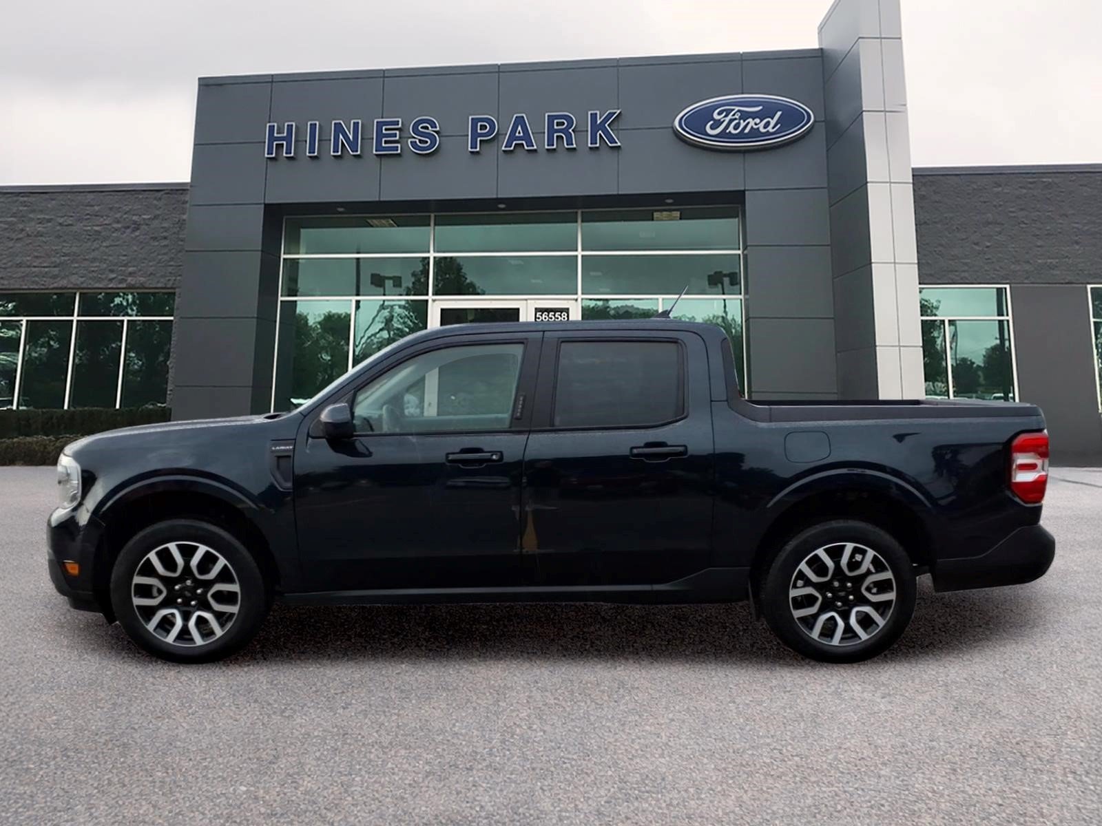 Certified 2023 Ford Maverick Lariat w/ Lariat Luxury Package AWD/4WD image 4