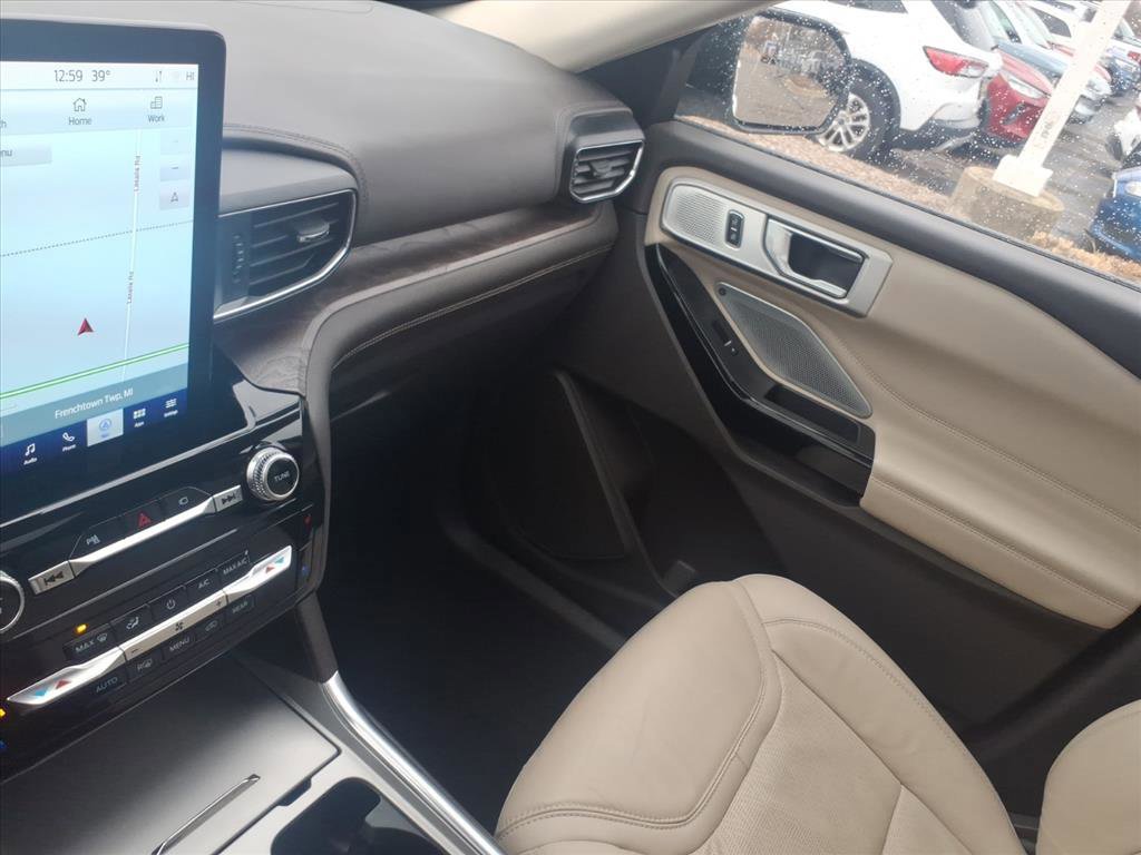 Certified 2023 Ford Explorer Platinum w/ Technology Package image 23