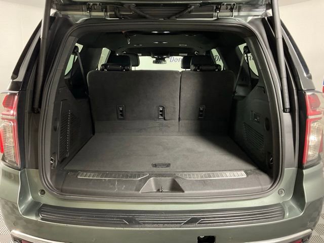 Used 2023 Chevrolet Suburban Premier image 11