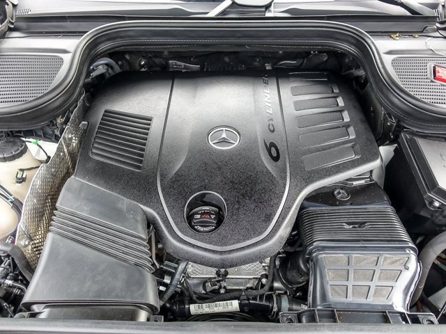 Used 2023 Mercedes-Benz GLS 450 4MATIC image 36