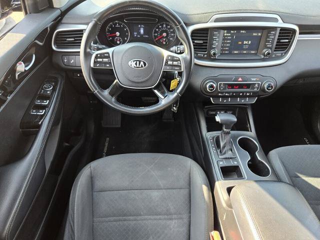 Used 2019 Kia Sorento S FWD image 14