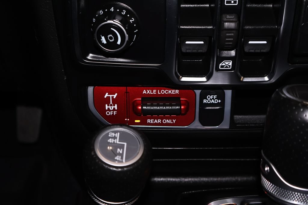 Used 2021 Jeep Gladiator Mojave AWD/4WD image 30