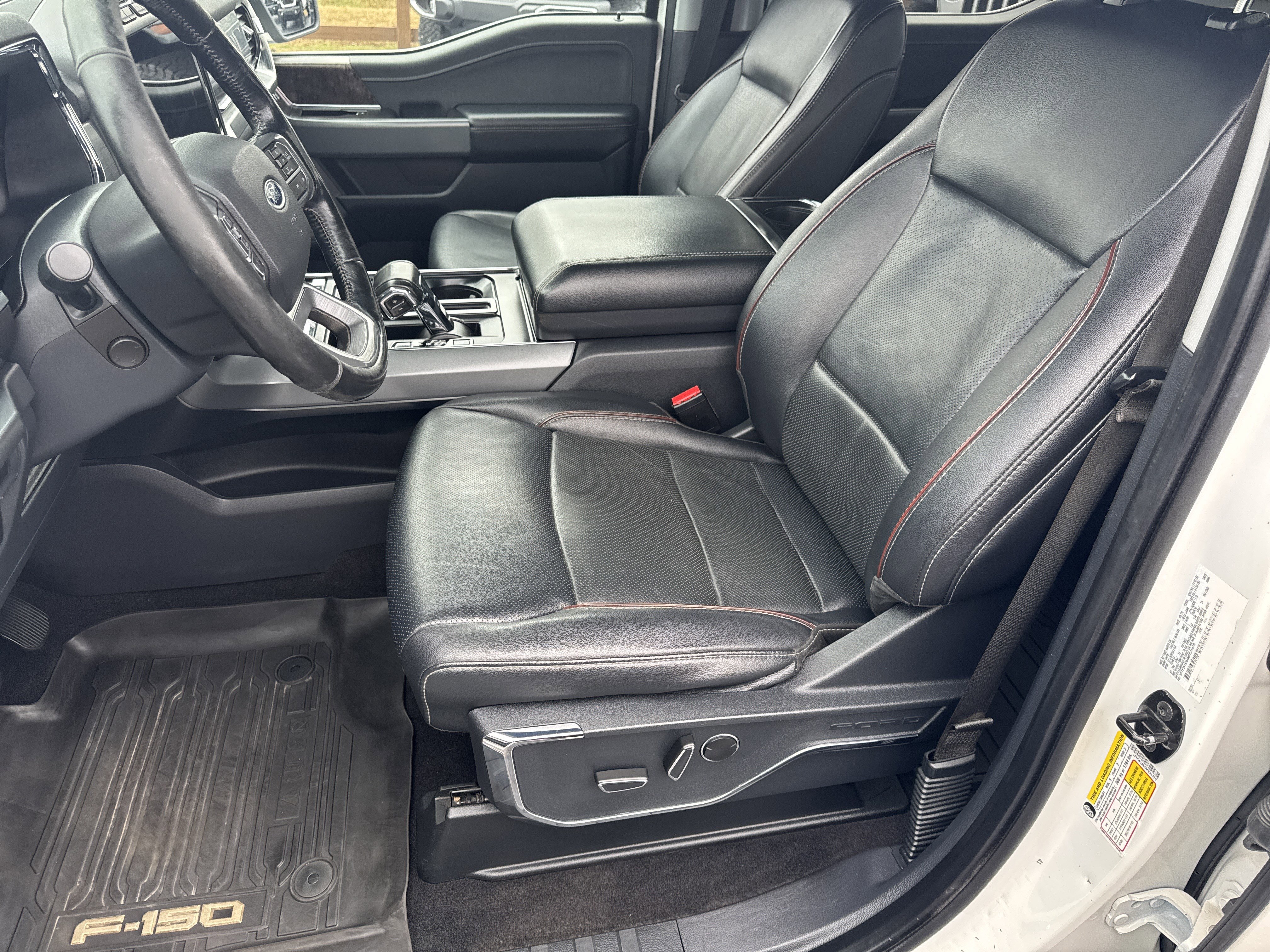 Certified 2022 Ford F150 Lariat w/ Equipment Group 502A High image 9