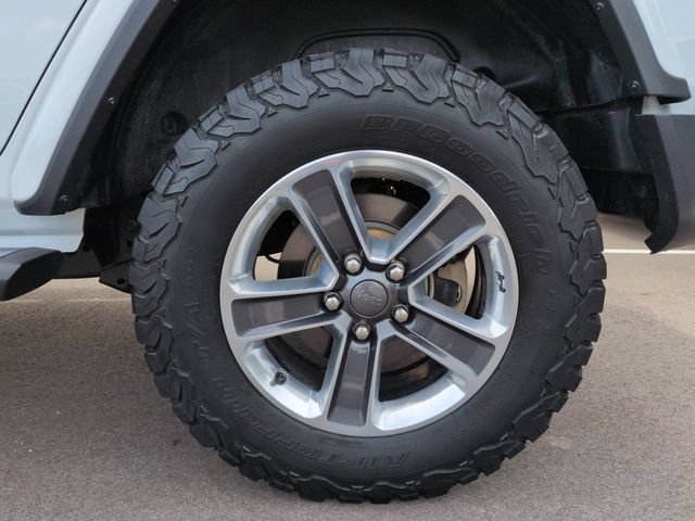 Used 2019 Jeep Wrangler Unlimited Sahara AWD/4WD image 11