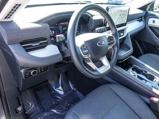 Certified 2025 Ford Explorer Active AWD/4WD image 14