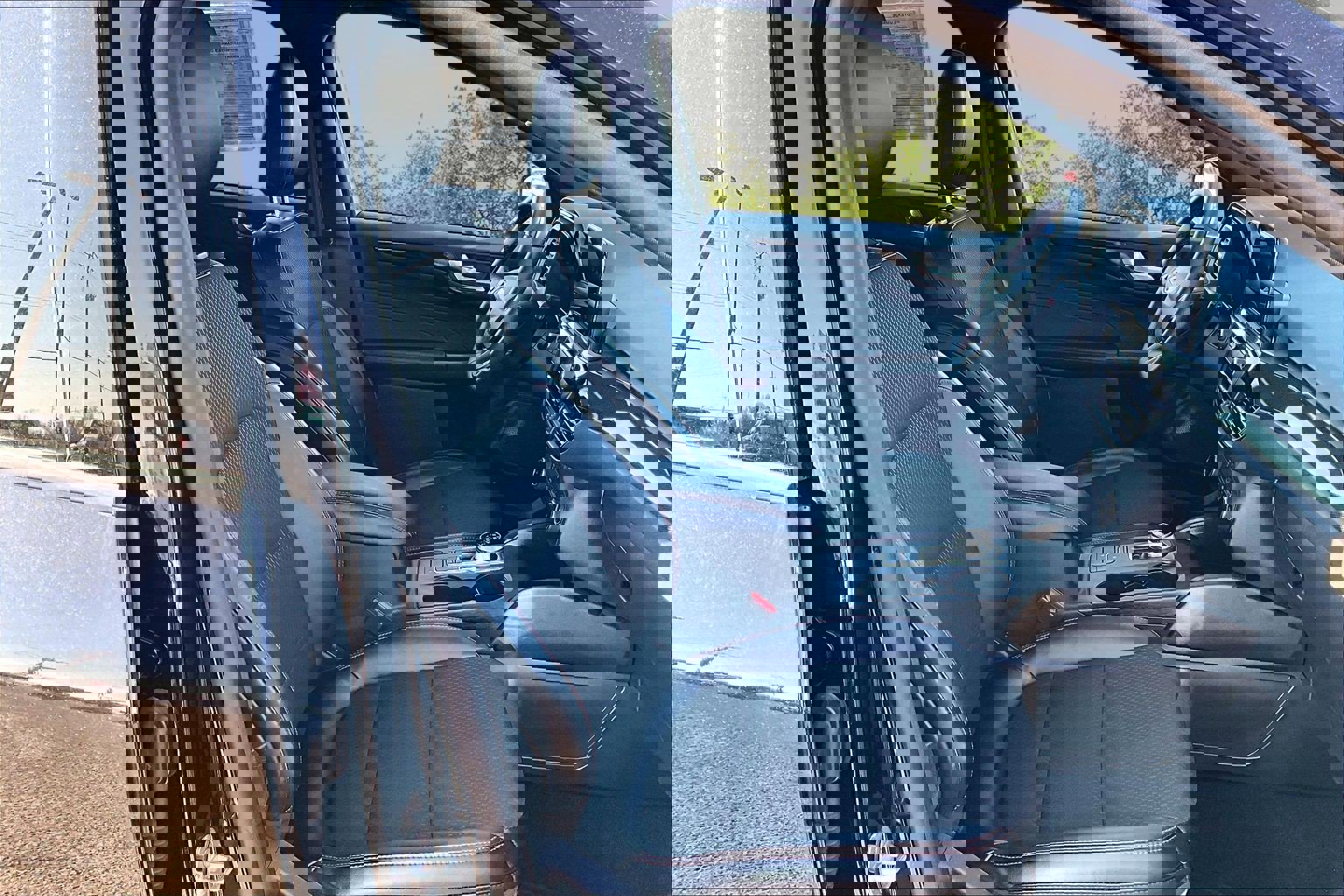 Certified 2025 Ford Escape ST-Line image 7