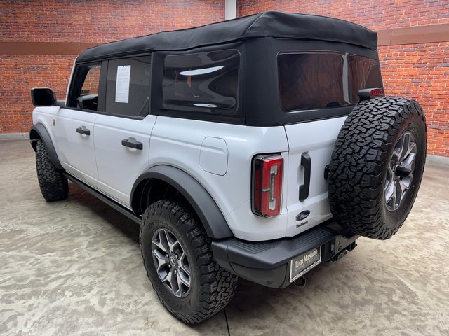 Certified 2023 Ford Bronco Badlands image 3