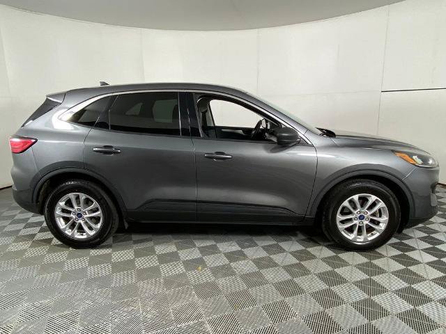Certified 2022 Ford Escape SE FWD image 11
