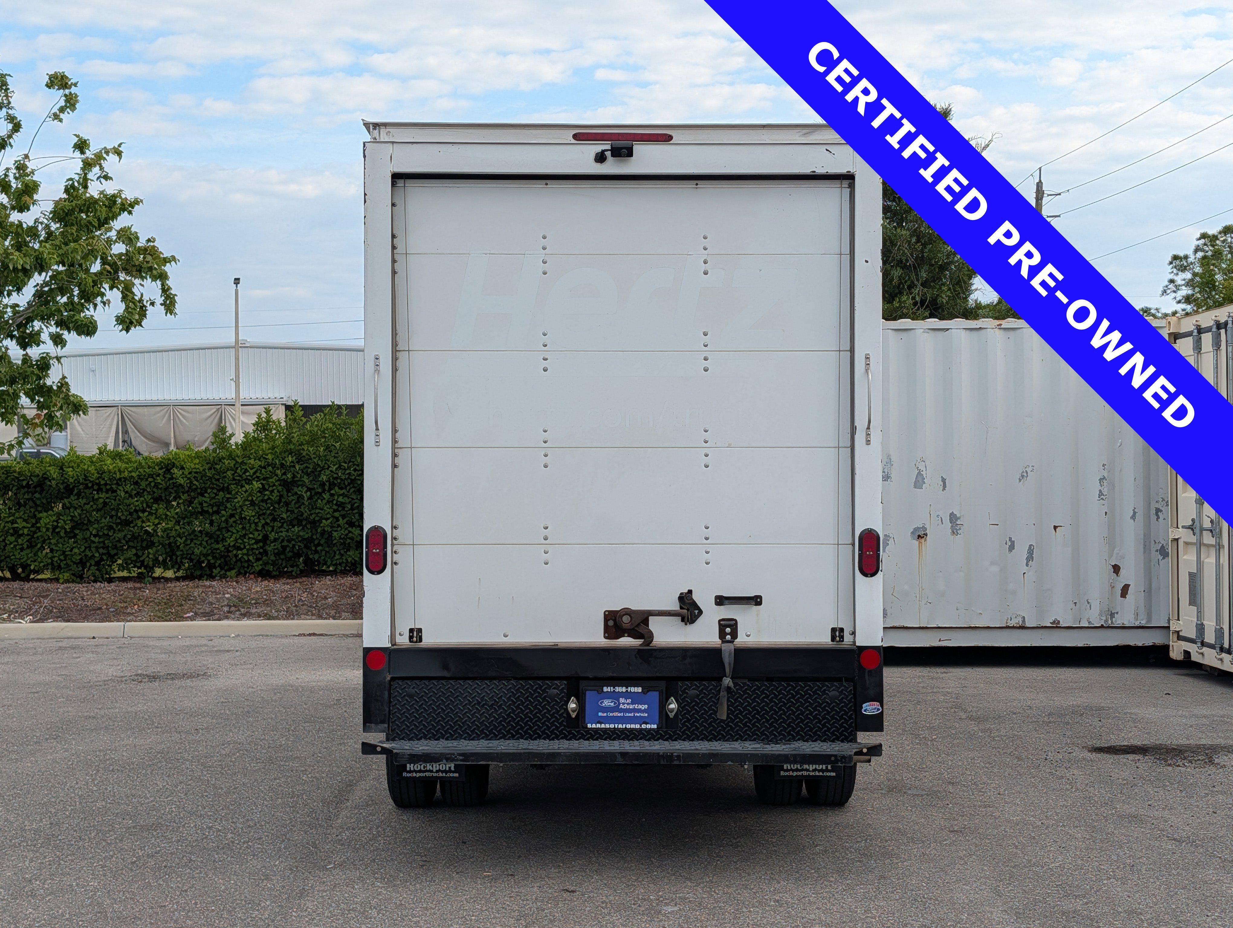 Certified 2022 Ford Transit 350 DRW RWD image 3
