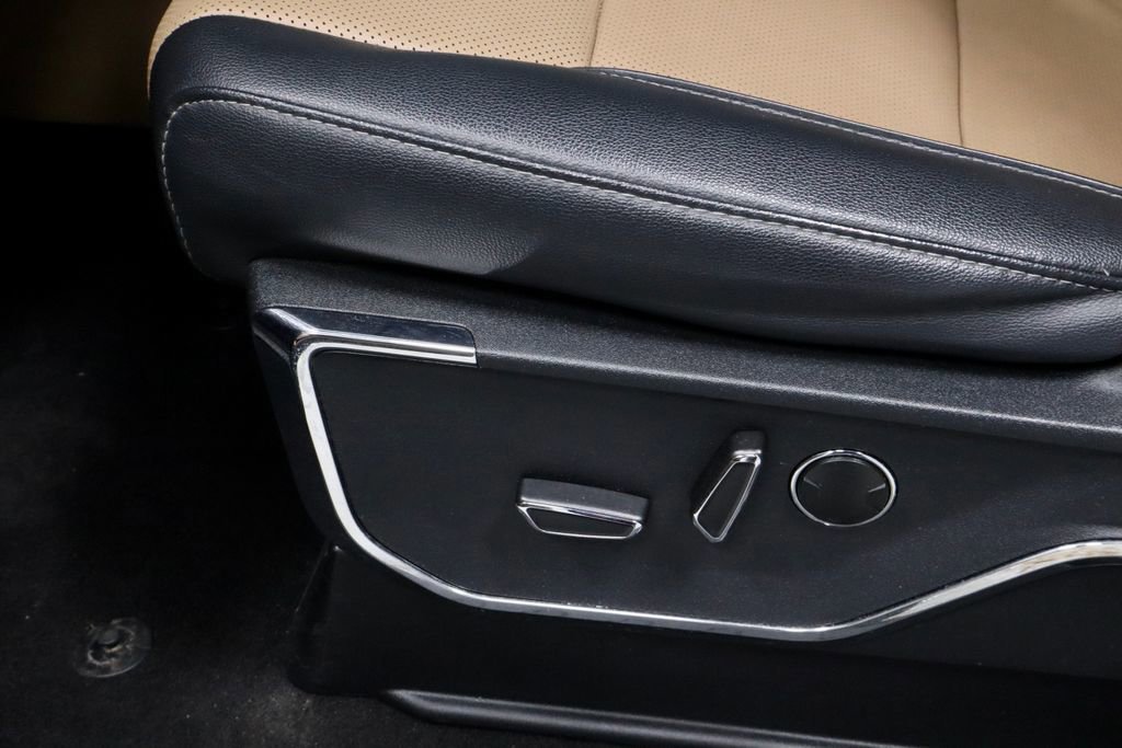 Certified 2023 Ford F150 Lariat w/ Equipment Group 502A High image 23