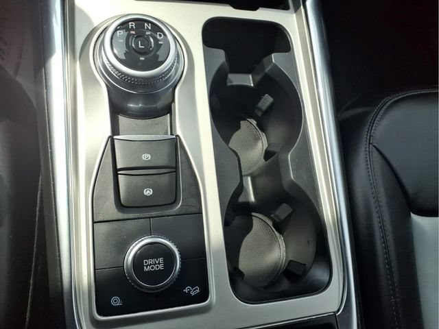 Certified 2022 Ford Explorer XLT w/ Equipment Group 202A AWD/4WD image 21