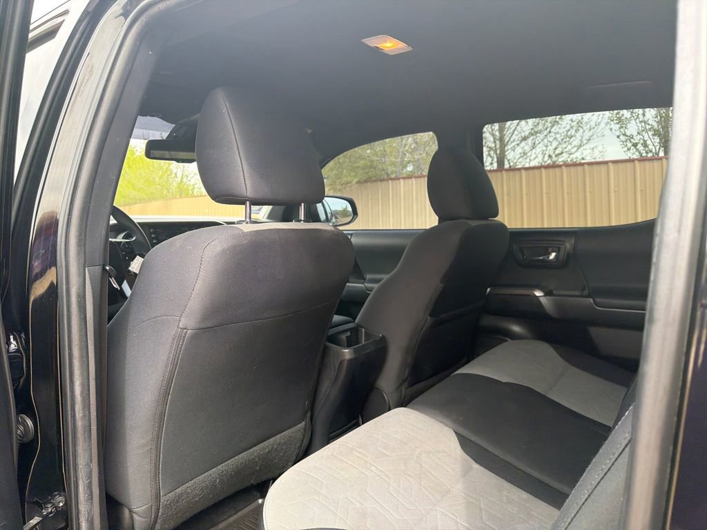 Used 2022 Toyota Tacoma TRD Sport w/ Technology Package AWD/4WD image 22