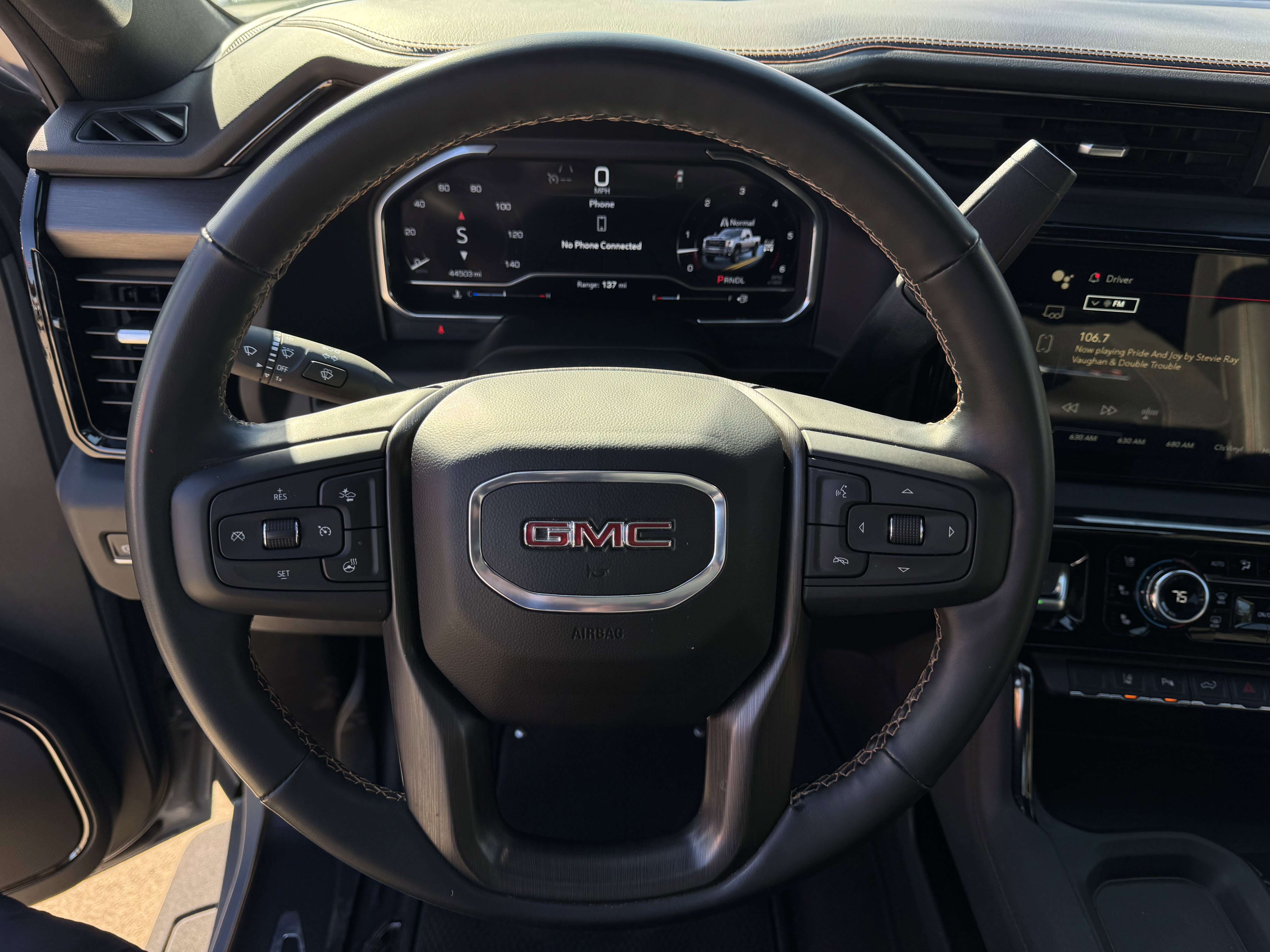 Used 2024 GMC Sierra 2500 AT4 w/ AT4 Preferred Package image 18