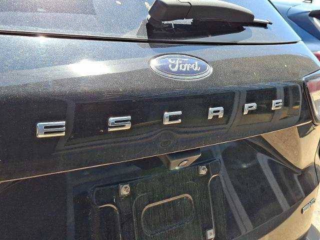 Certified 2022 Ford Escape SEL w/ Technology Package AWD/4WD image 4