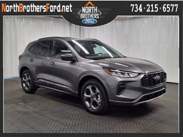 Certified 2024 Ford Escape ST-Line w/ Tech Pack #1 AWD/4WD image 1