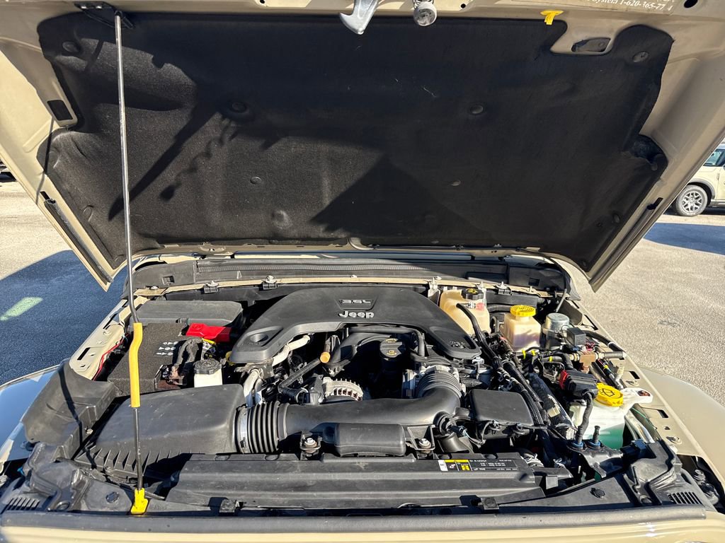 Used 2020 Jeep Gladiator Overland image 27