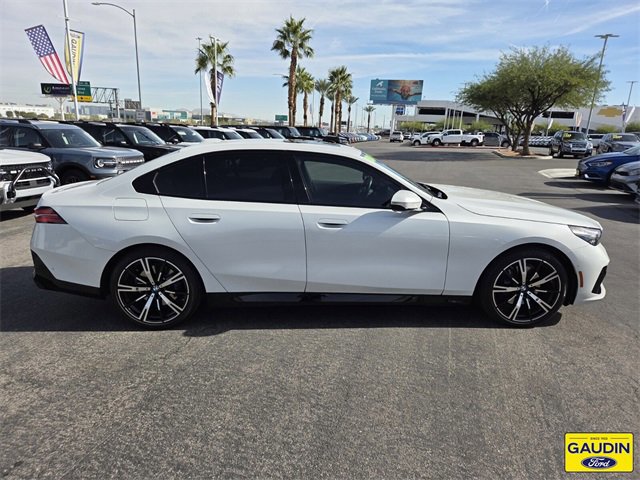 Used 2024 BMW 530i w/ M Sport Package image 6