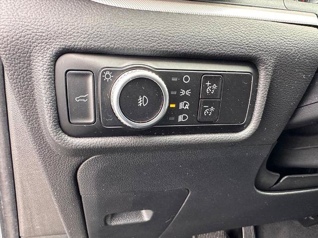 Certified 2023 Ford Explorer XLT w/ Equipment Group 202A RWD image 18