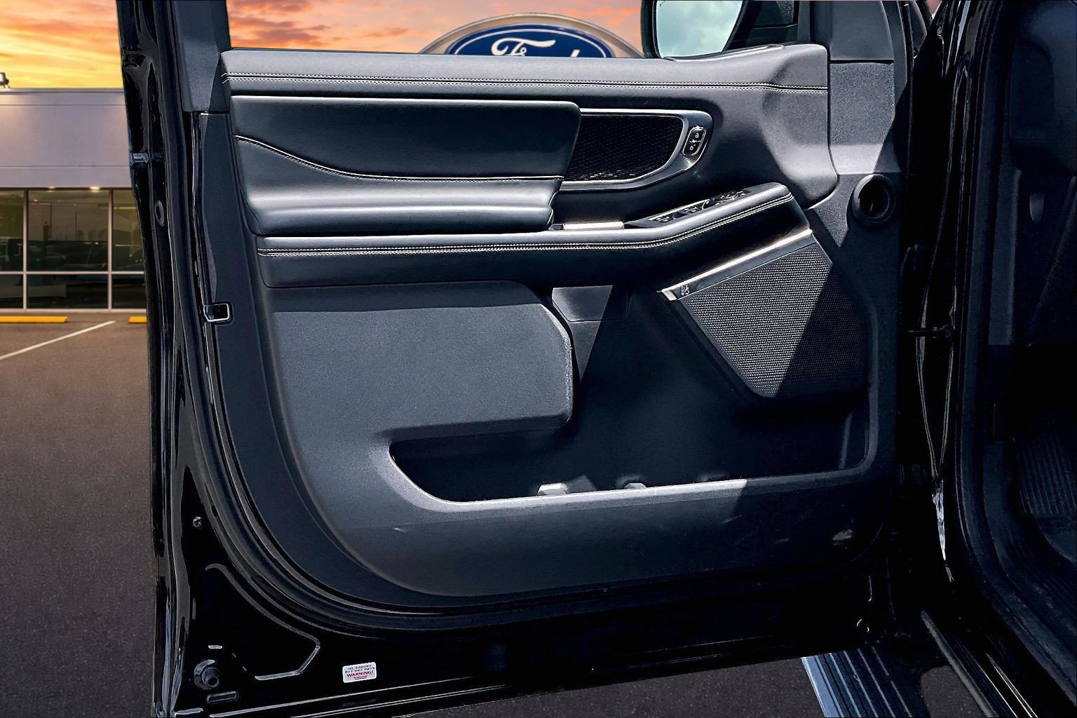 Certified 2025 Ford Expedition Platinum w/ Stealth Performance Package AWD/4WD image 23