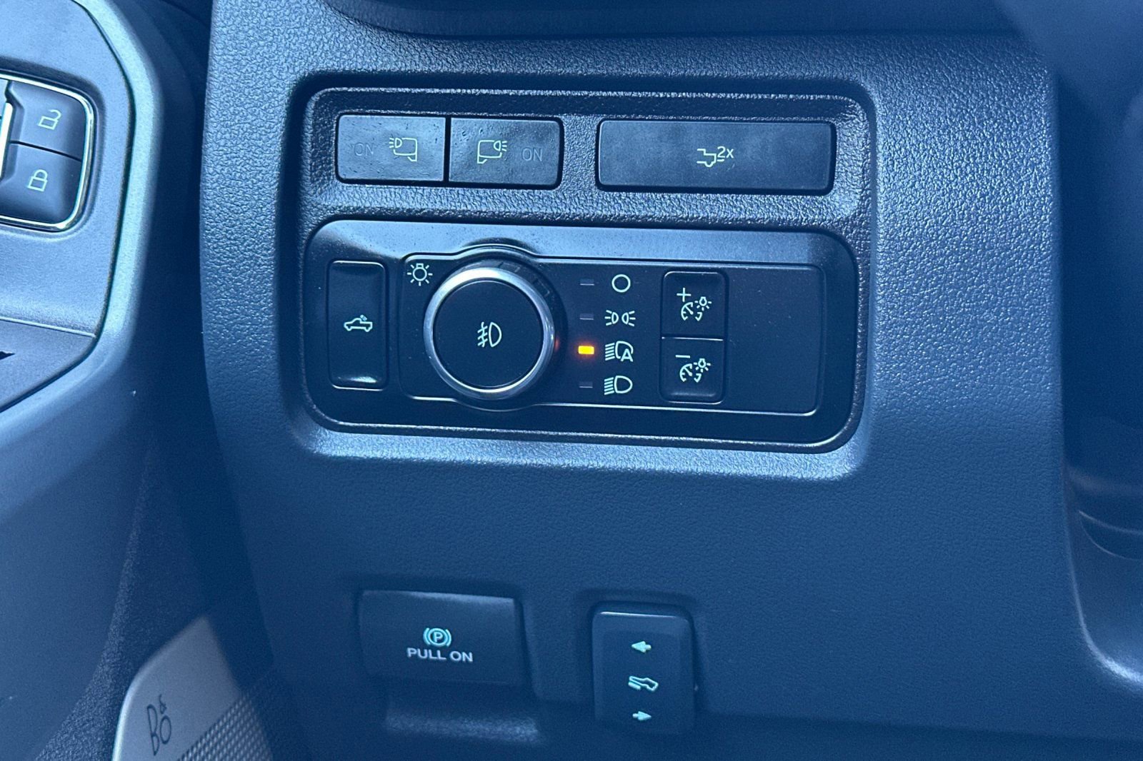 Certified 2024 Ford F250 Lariat w/ Lariat Ultimate Package image 43