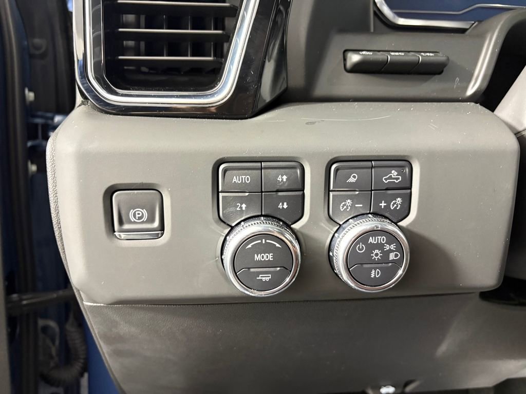 Used 2025 GMC Sierra 1500 Denali Ultimate image 15