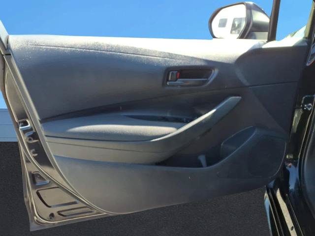 Used 2023 Toyota Corolla LE AWD/4WD image 27