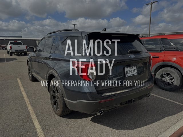 Certified 2024 Ford Explorer ST-Line w/ Class IV Trailer Tow Package image 2