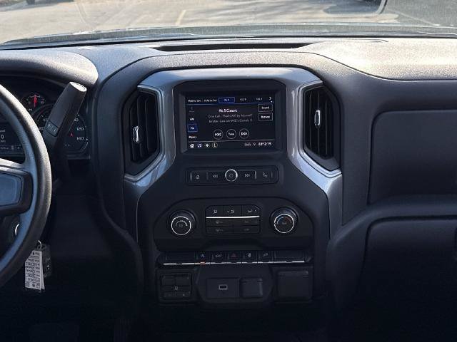 Used 2020 Chevrolet Silverado 1500 Custom w/ Custom Value Package AWD/4WD image 11