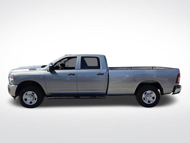 Used 2024 RAM 3500 Tradesman w/ Chrome Appearance Group image 2