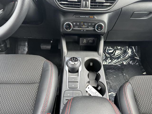Certified 2025 Ford Escape ST-Line AWD/4WD image 27
