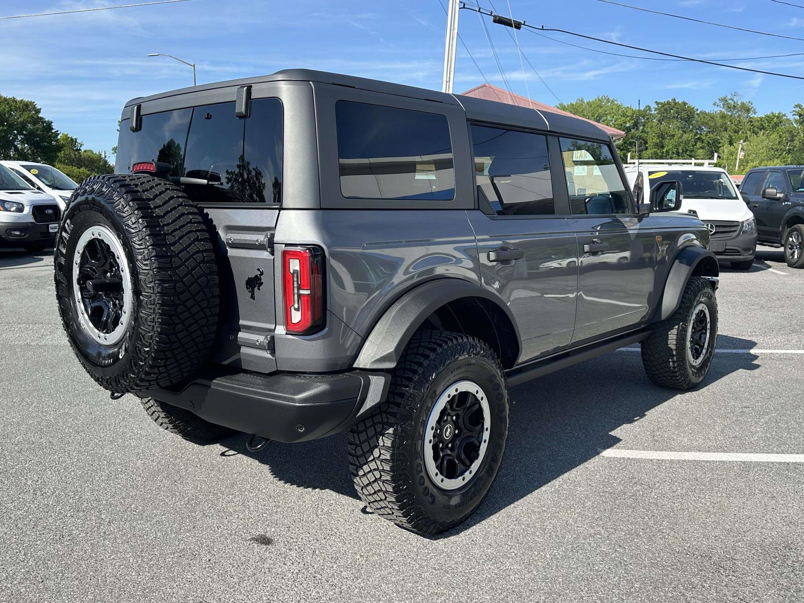 Certified 2024 Ford Bronco Badlands w/ Sasquatch Package AWD/4WD image 6