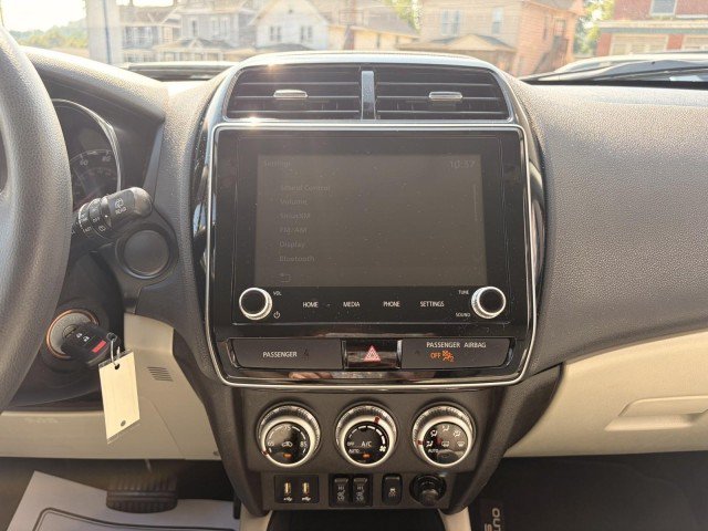 Used 2020 Mitsubishi Outlander Sport ES AWD/4WD image 17