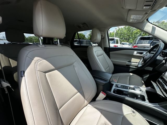 Certified 2023 Ford Explorer XLT w/ Equipment Group 202A AWD/4WD image 34