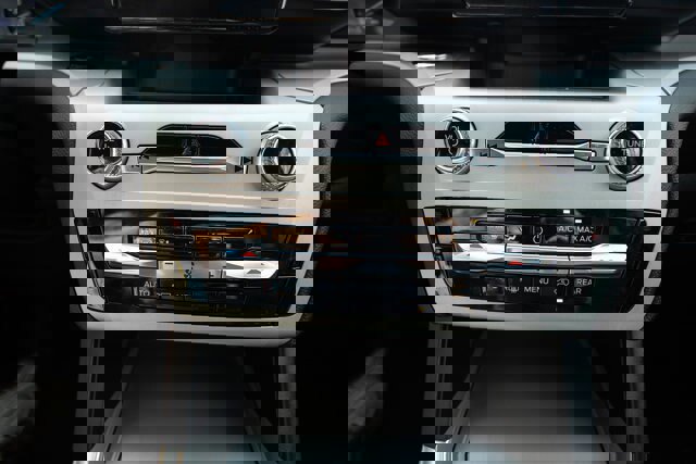 Certified 2023 Ford Explorer XLT w/ Equipment Group 202A image 20