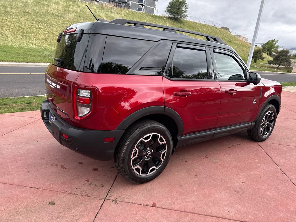Certified 2025 Ford Bronco Sport Outer Banks w/ Outer Banks Tech Package+ AWD/4WD image 7