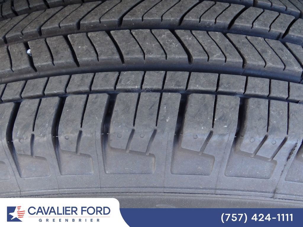 Certified 2025 Ford F150 XL w/ Equipment Group 103A High RWD image 15