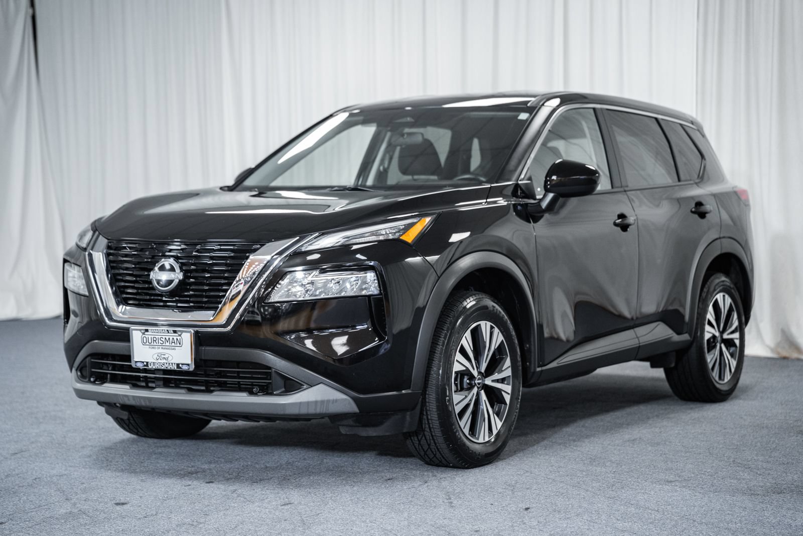 Used 2023 Nissan Rogue SV AWD/4WD image 3