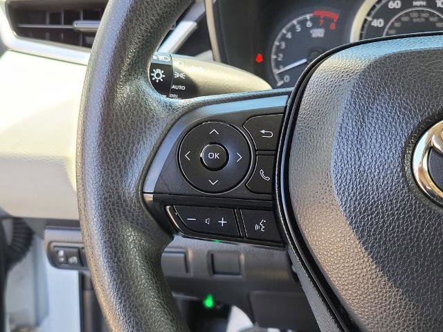Used 2022 Toyota Corolla LE FWD image 25