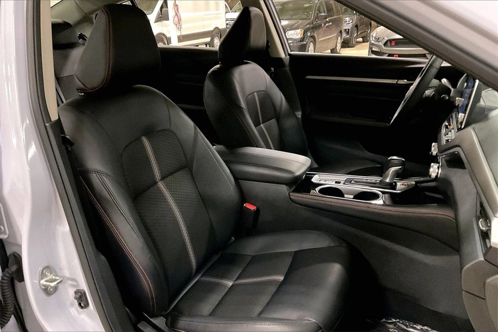 Used 2025 Nissan Altima 2.5 SR image 7